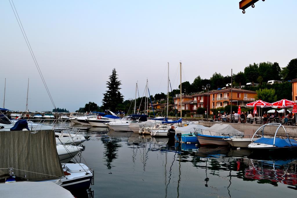 Asso Bed & Breakfast Manerba del Garda Eksteriør bilde